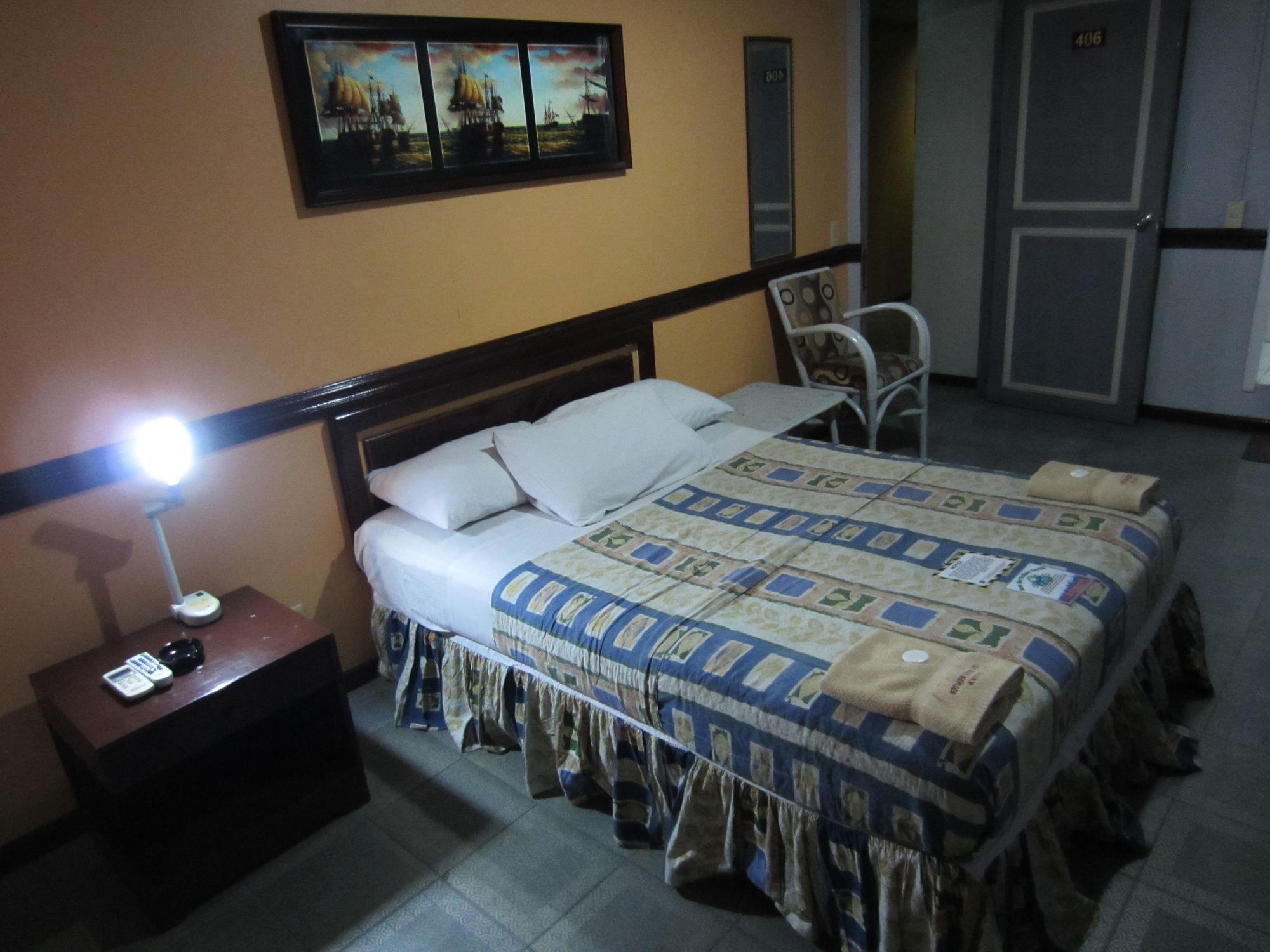 The Southern Cross Hotel Manila Kültér fotó