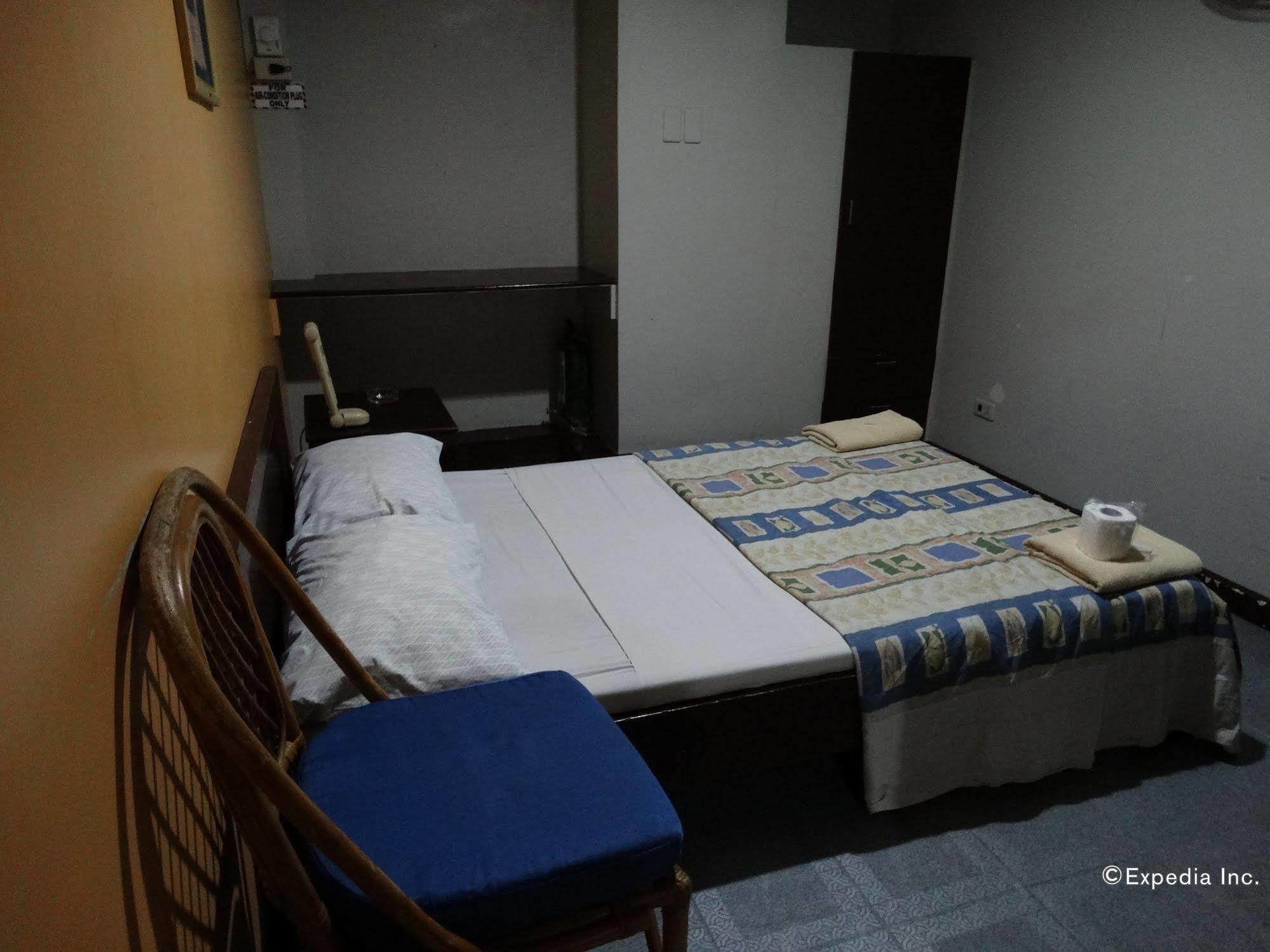 The Southern Cross Hotel Manila Kültér fotó